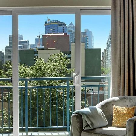 City Water View Oasis With Pool & Gym Near Cruise In Heart Of Seattle Eksteriør bilde