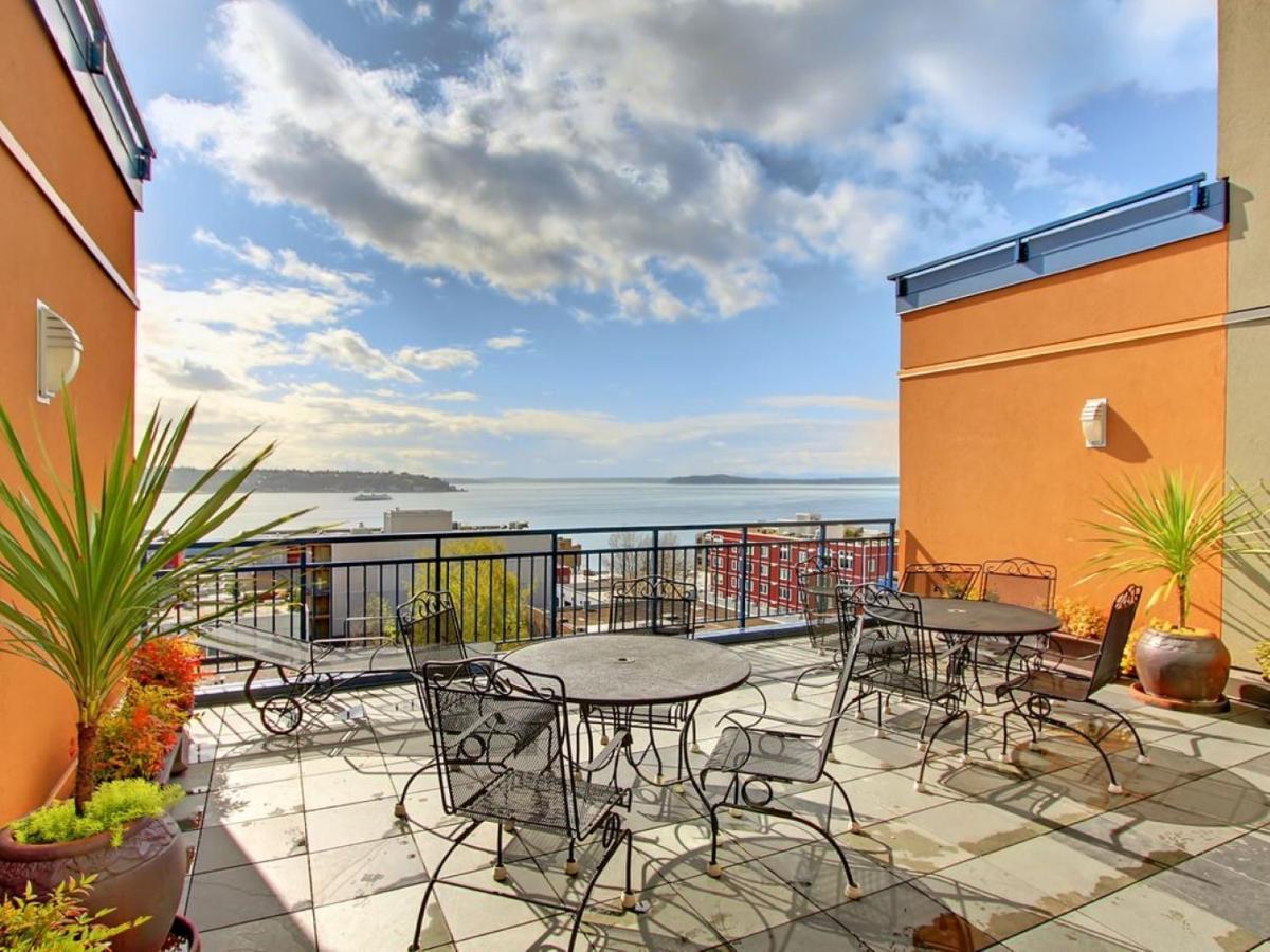 City Water View Oasis With Pool & Gym Near Cruise In Heart Of Seattle Eksteriør bilde